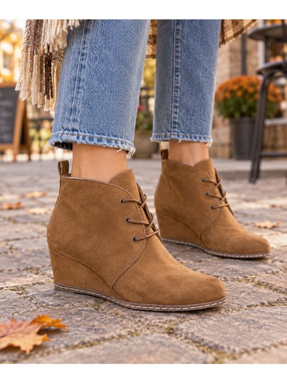 Franco Sarto Annabelle Women's 6 Tan Suede Wedge Ankle Boots Lace Up Booties